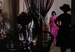 Khi đi xin việc, cô gái tóc vàng buộc phải ngồi phim sec cuc dep trên dương vật giả