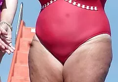 Châu Á tranny được đam sec girl xinh mê tình dục