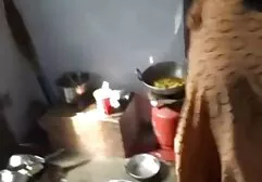 Cô ấy có một máy phim sec gai dep rung cực lớn theo ý của mình, có thể mang lại cho cô ấy nhiều phút hạnh phúc ngọt ngào