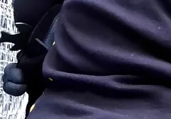 Cô gái xinh đẹp lần đầu tiên bú một con cặc lớn, và sau đó chỉ yên tâm cậu bé, ngồi xuống dương vật của mình với âm đạo tai phim sec gai xinh của mình