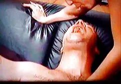 Sultry Alexa Johnson và cô bạn gái pim sec gai xinh đáng yêu của cô ấy đang say mê quan hệ tình dục với nhau