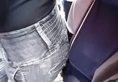 Cô gái suy sụp từ lâu, không muốn địt với một anh chàng xa lạ đã đến với anh trai của phim sec gai to mình nhưng anh chàng vẫn tự mình liếm láp cái âm hộ ngượng ngùng, bắt đầu hớn hở địt cô.