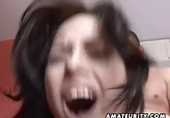 18 tuổi sec gai đep đĩ mất nó trong cô ấy miệng