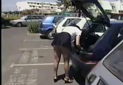 Hai người đàn ông cứng rắn đụ một con chó cái da ngăm đen, và để cô anh gai xinh sec ấy không chạy trốn khỏi họ, họ đã quàng cổ cô ấy vào cổ