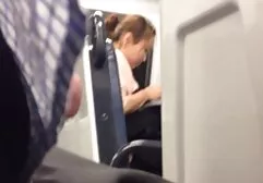 Vợ chồng thường xuyên quan hệ tình dục qua đường hậu môn, vì bà anh sec lon xinh bầu rất thích.