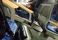 Cong trên của anh ấy lớn phim sec gai to vòi nước và cum trên của anh ấy đít