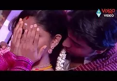 Người đẹp tóc vàng biết cách chuẩn bị mông cho phim sec gai non cuộc phiêu lưu, và nó cũng sẽ rất hữu ích khi kích thích bạn trai của cô ấy