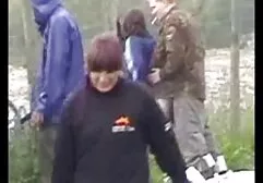 Một trẻ trắng đĩ là fuck Khó trong công cộng bởi hai đen sec gai vip đàn ông
