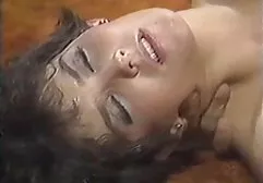 Một sinh viên địt nhau với mọt sách trong một khóa học trong ký túc xá. Khiêu sec hay gai dep dâm thực sự