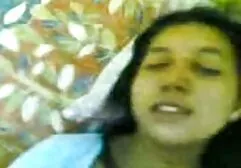 Alice chơi sec dit gai xinh với chính mình