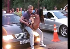 Gái điếm đáng yêu tự vuốt ve mình trên máy sec gai nung lon ảnh