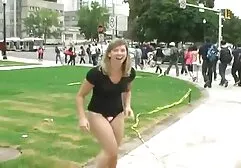 Niger phim sec pha trinh gai dep fucks một trắng gà con gần các hồ bơi