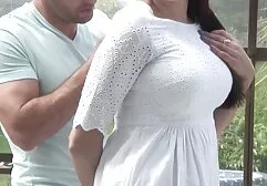 Big Tit Brunette nhặt lên trên đường phố và fuck sec gai sinh