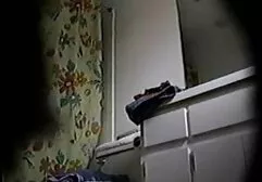 Một cô gà xinh đẹp không muốn để một người đàn ông nào đến phim sec gai vip gần cái lỗ đáng yêu của mình, và nhân dịp này, cô nàng buộc phải tự thỏa mãn mình