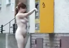 Sau một hồi thuyết phục, anh anh sec gai ta đã đụ cô