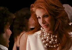 Nóng chó cái trong một miniskirt yêu đến có cô phim sec gai tu suong ấy âm đạo liếm