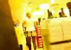 Busty brunette trong hình xăm liếm hậu môn của người và hút sec dit gai xinh tinh ranh