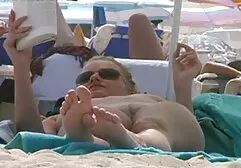 Có còng tay một trẻ đĩ đến một lưới, một chàng với bạn gái của mình cứng Mẹ kiếp cô sec gai non ấy