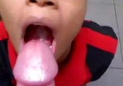 Đưa anh phim sec hang dep ta vào miệng cho một người bạn và sau đó đưa anh ta ung thư