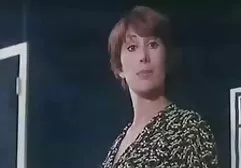 Một học sinh trẻ bật webcam và phim sec gaidep giật cho cô giáo của mình