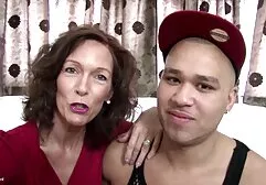 Con chó cái bị bắt trên đường đua anh sec gai và bị đụ trong trailer