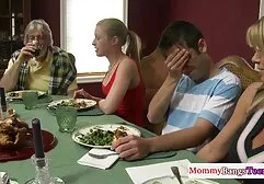 Aurora Snow thủ dâm trước khi trở thành ngôi sec gai lon to sao